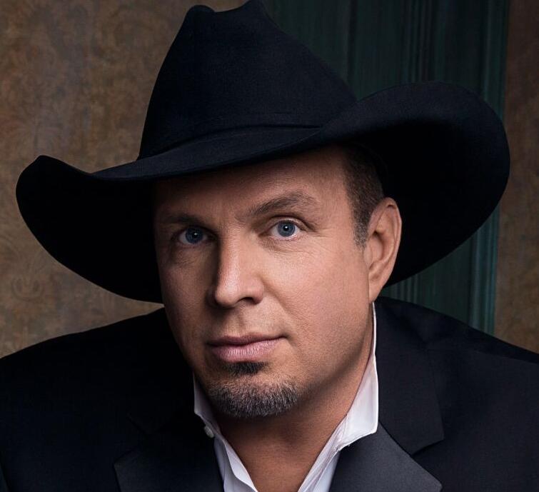  Garth Brooks Doubles Down On Controversial Comments About Selling ‘Every Brand Of Beer’ …