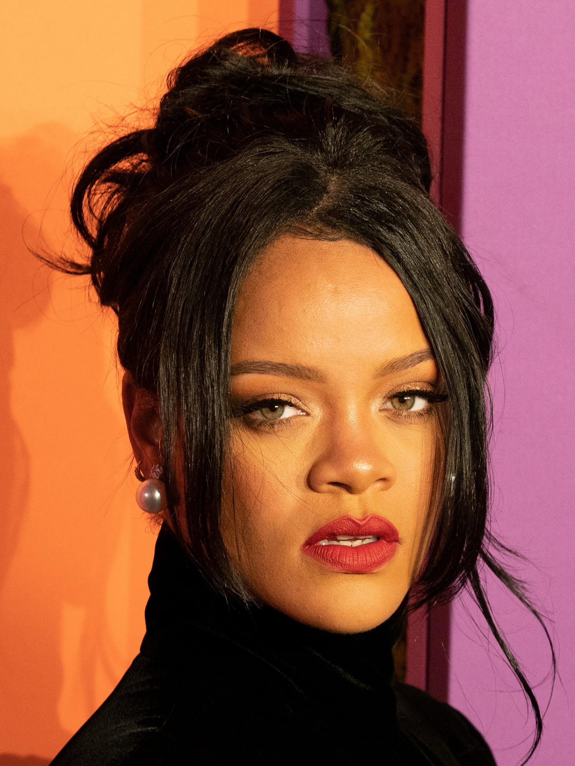  Apple Music Super Bowl LVII Halftime Show Starring Rihanna Earns Five Emmy Nominations